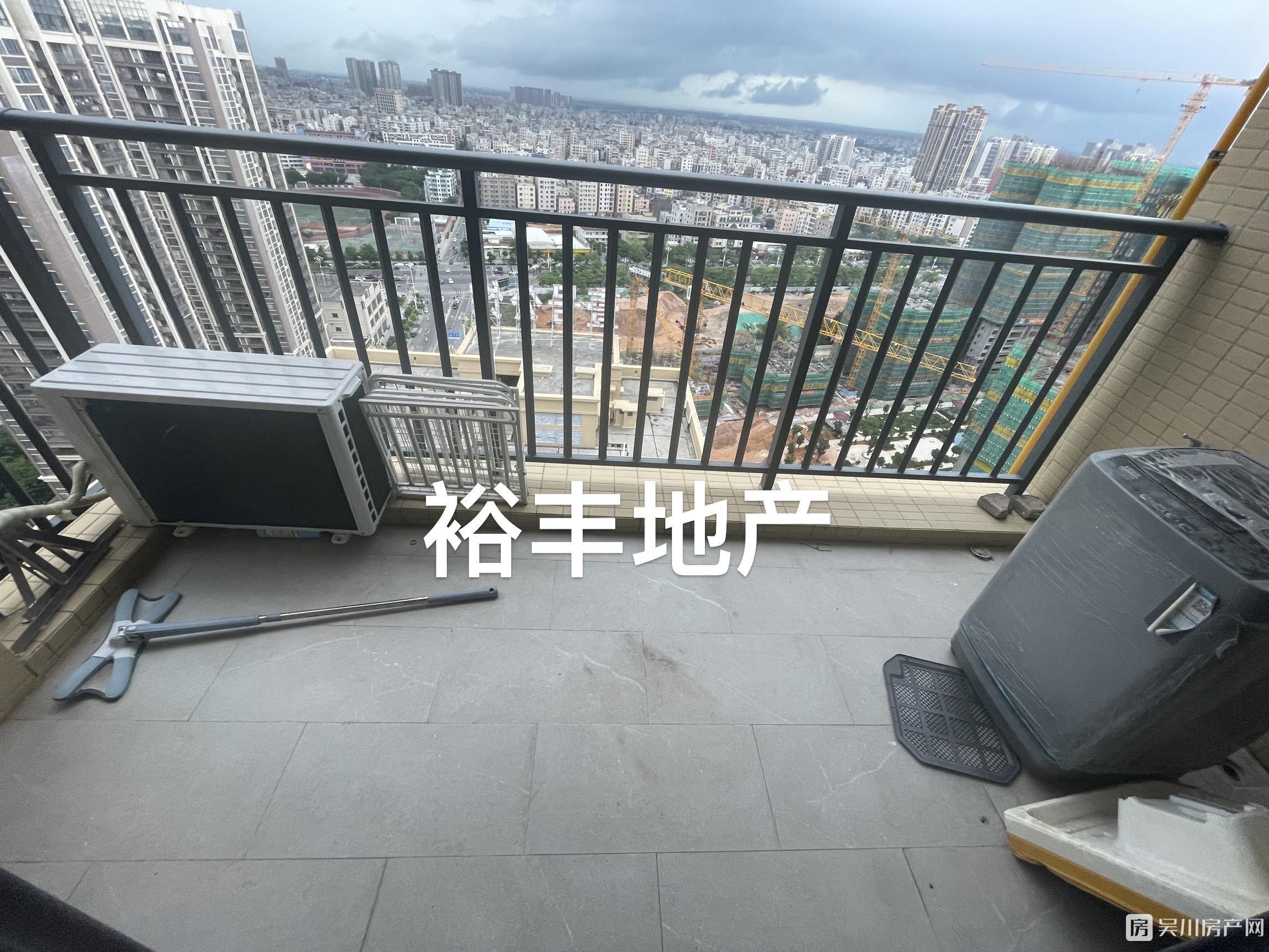 出租壹號公館2室2廳2衛(wèi)86平米1600元/月住宅