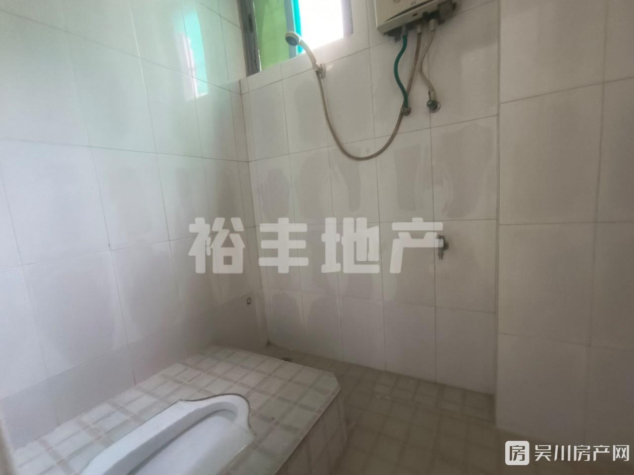 出售福欽花園3室2廳2衛(wèi)123.9平米43.8萬！新華學(xué)區(qū)