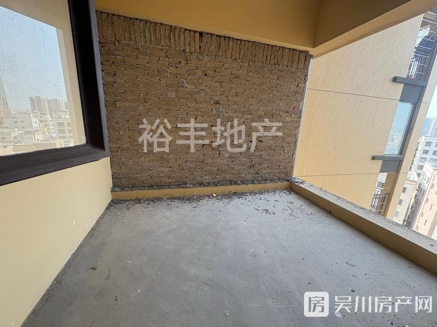 出售恒基 嘉園4室2廳2衛(wèi)120.49平米66.3萬住宅