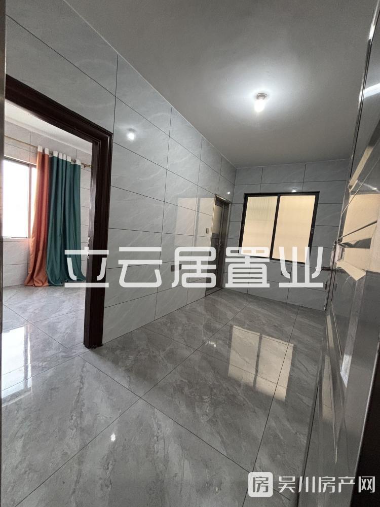 出租私人屋1室1廳1衛(wèi)50平米500元/月住宅