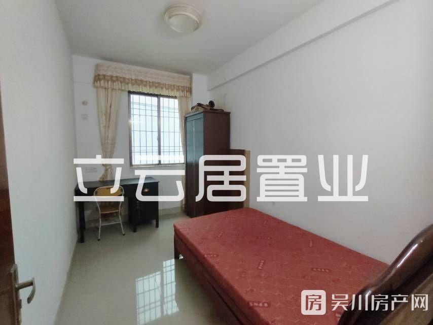 出租金牛一期附近3室2廳?梯底層87平僅需800元/月住宅