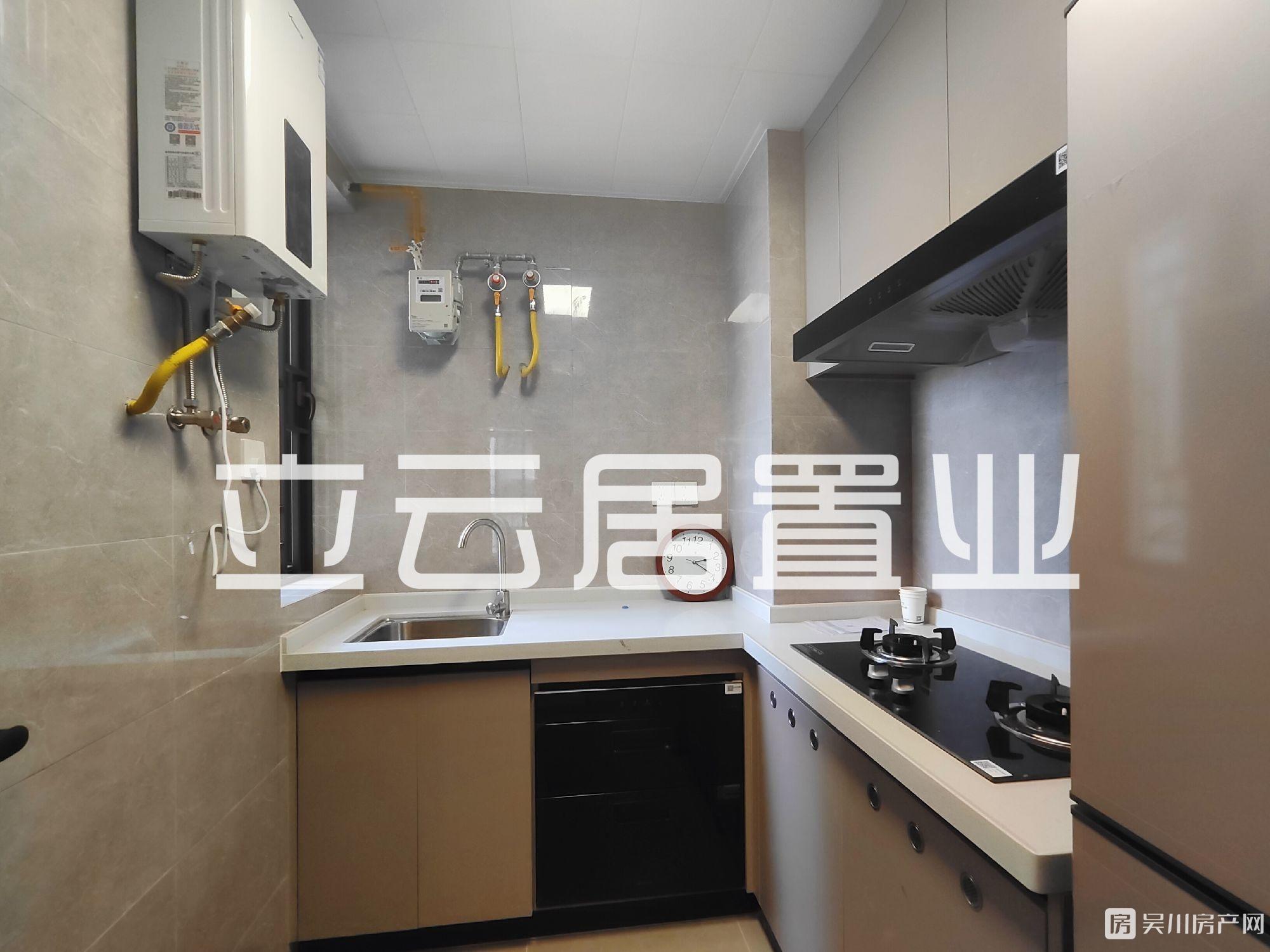 出租建興花園3室2廳家私家電齊全拎包入住僅租1800元/月住宅
