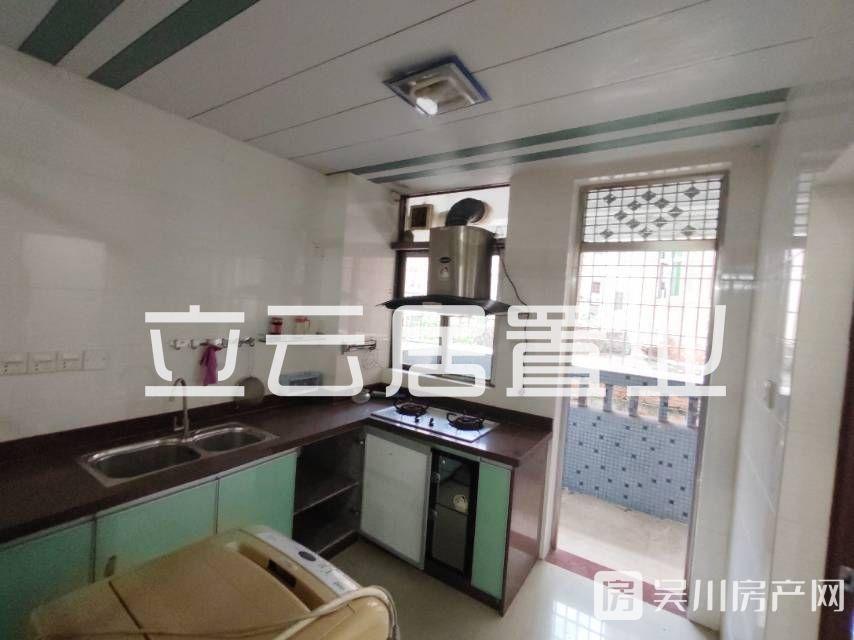 出租金牛一期附近3室2廳?梯底層87平僅需800元/月住宅