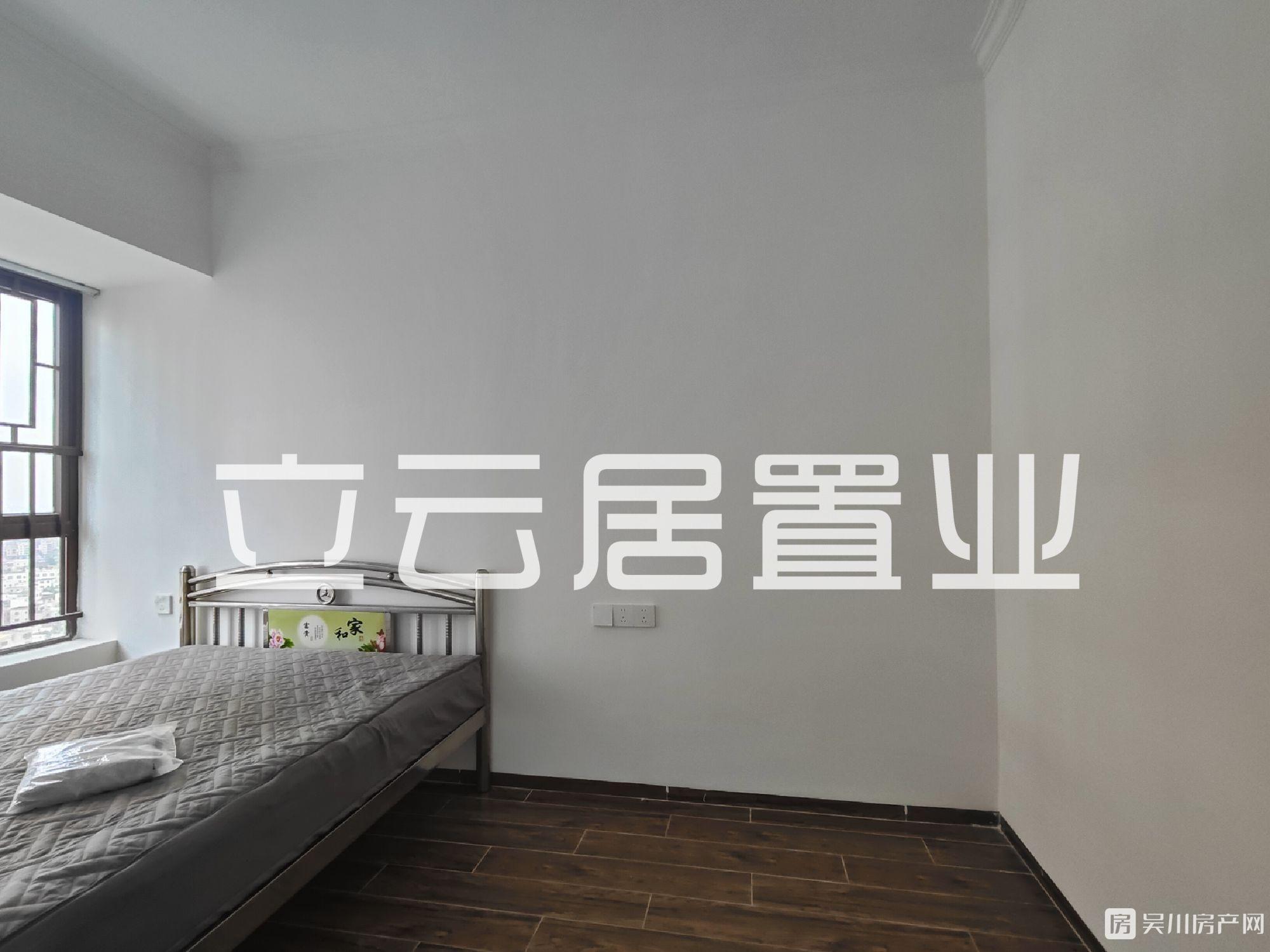 出租建興花園3室2廳家私家電齊全拎包入住僅租1800元/月住宅