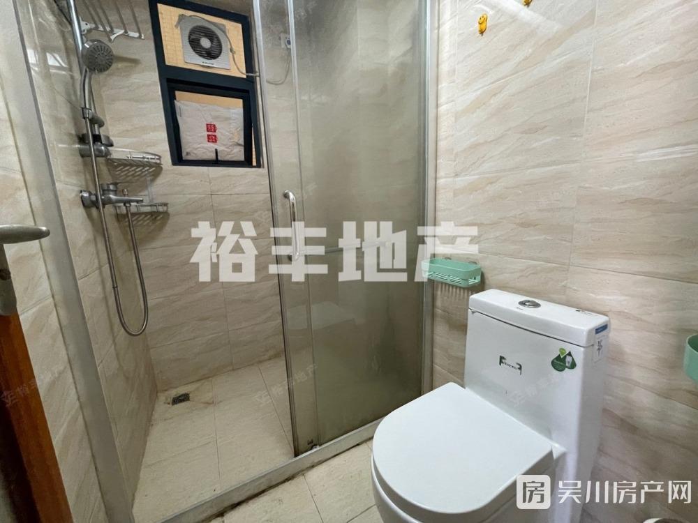 出租金沙廣場(chǎng) 華府3室2廳1衛(wèi)120平米2300元/月住宅