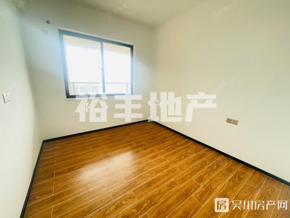 出售裕達豪庭3室2廳2衛(wèi)110平米98萬住宅