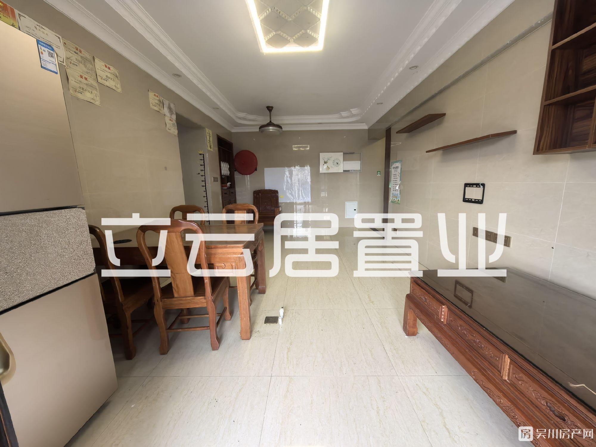 出租帝景居3室2廳1衛(wèi)94平米1300元/月住宅