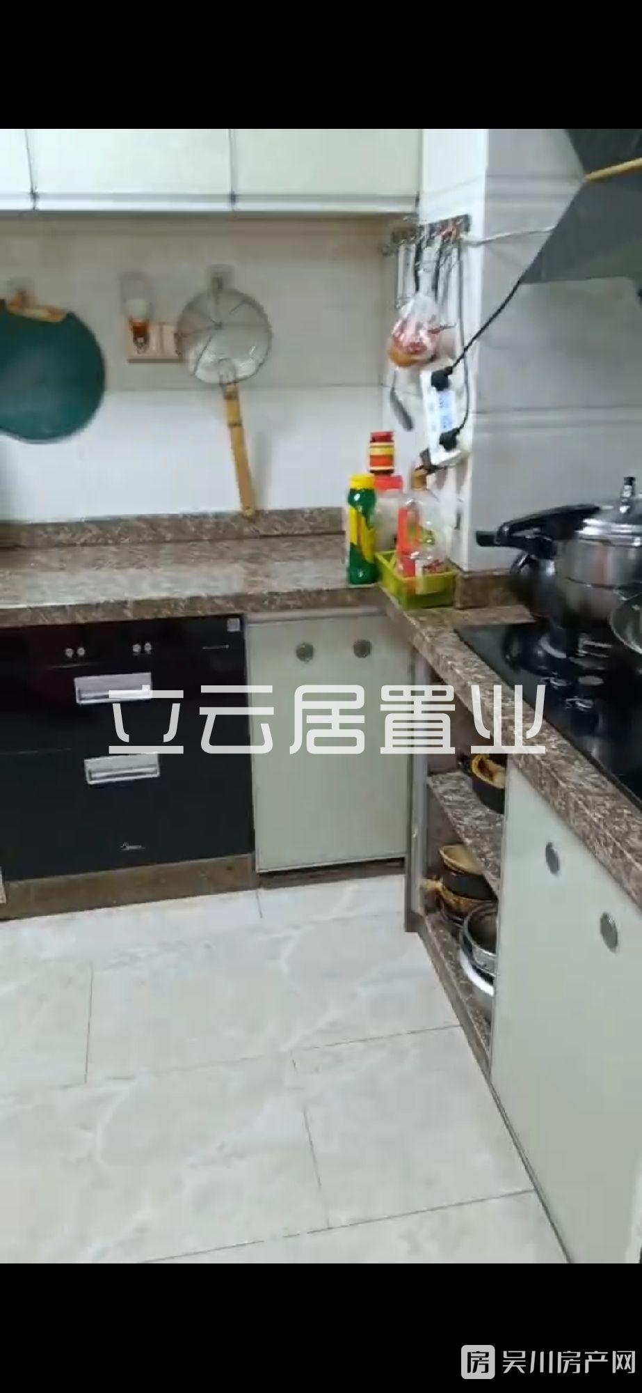 出售御景居一期3室2廳1衛(wèi)101平米46萬住宅