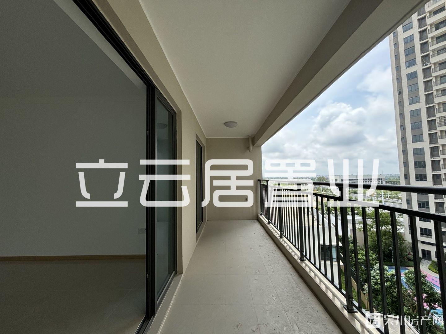 急售敏捷 金玥府5室2廳2衛(wèi)123.69平米全新未入住僅6295元每平方
