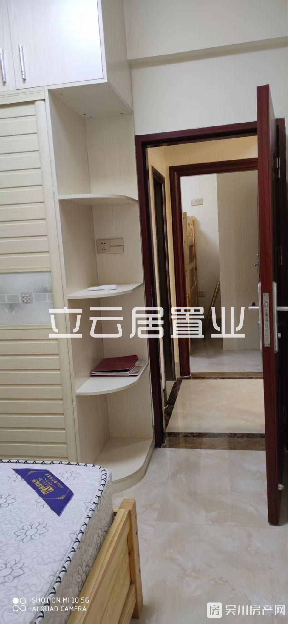 出租匯景藍(lán)灣2室1廳1衛(wèi)63平米1300元/月住宅