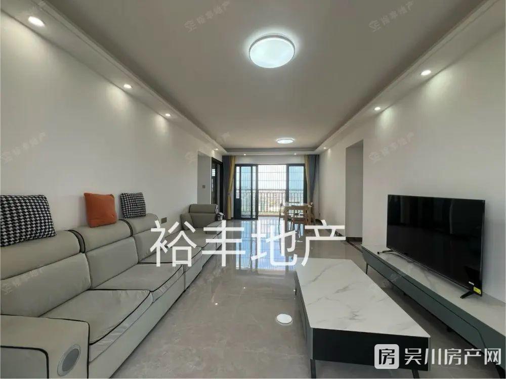 出租壹號公館4室2廳2衛(wèi)127平米2300元/月住宅