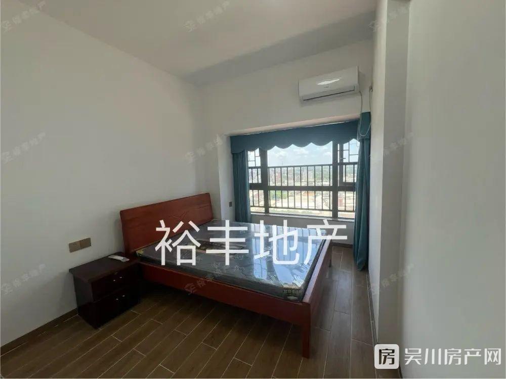出租壹號公館4室2廳2衛(wèi)127平米2300元/月住宅