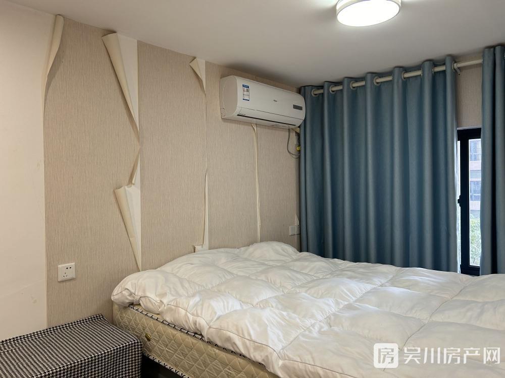 出售壹號(hào)公館1室1廳1衛(wèi)52平米35萬(wàn)住宅