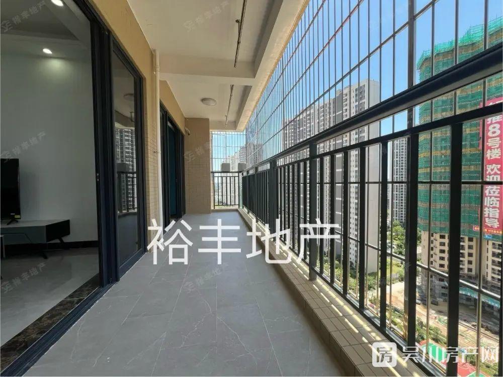 出租壹號公館4室2廳2衛(wèi)127平米2300元/月住宅
