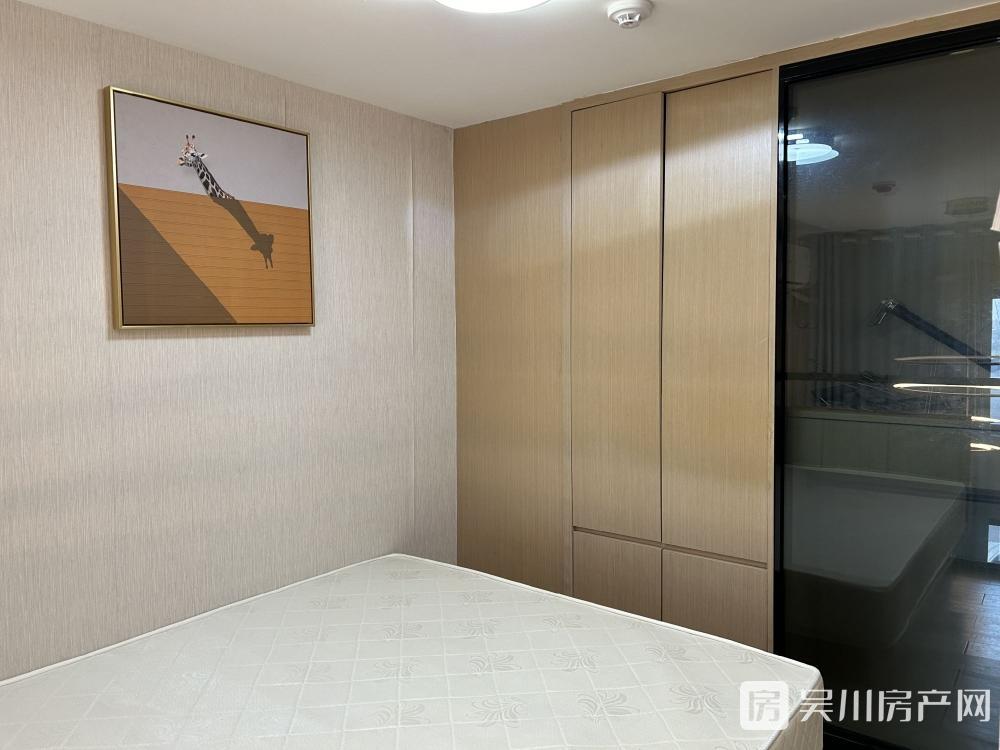 出售壹號(hào)公館1室1廳1衛(wèi)52平米35萬(wàn)住宅