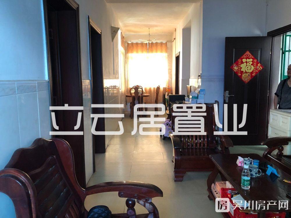 出售供銷綜合樓，海濱中心小學(xué)學(xué)區(qū)，出入方便