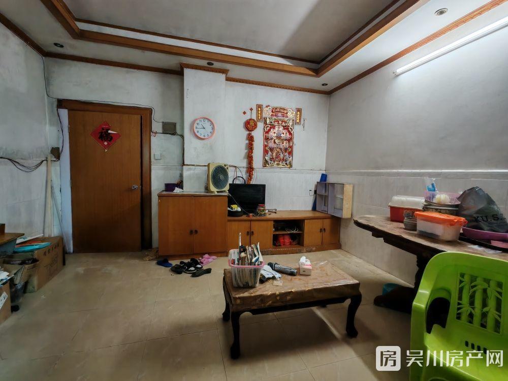 出售八達(dá)街小區(qū) 梅菉區(qū)域 2室2廳1衛(wèi)80平米18萬(wàn)住宅