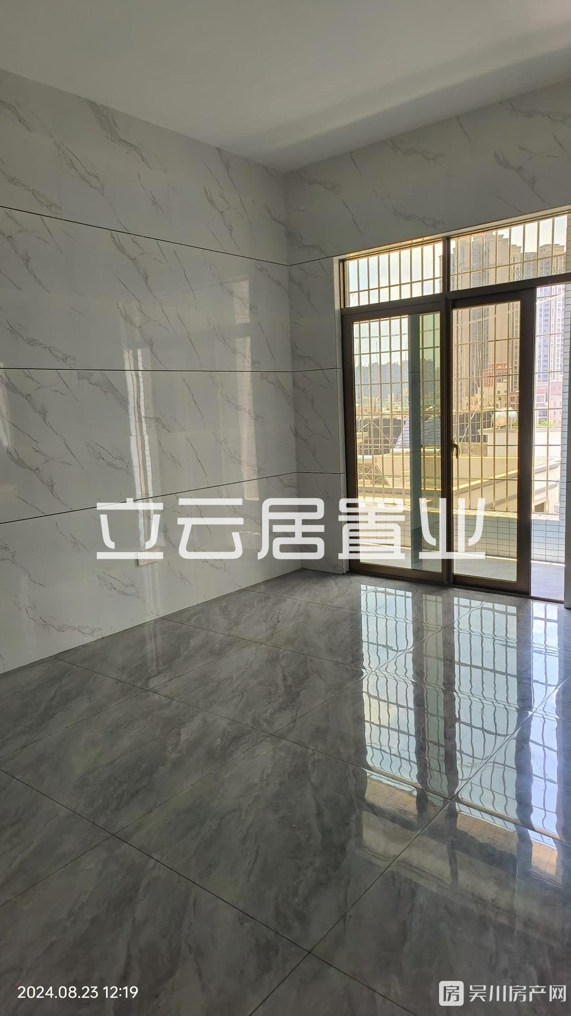 全新出租清源村私人屋電梯2室1廳1衛(wèi)70平米900元/月住宅