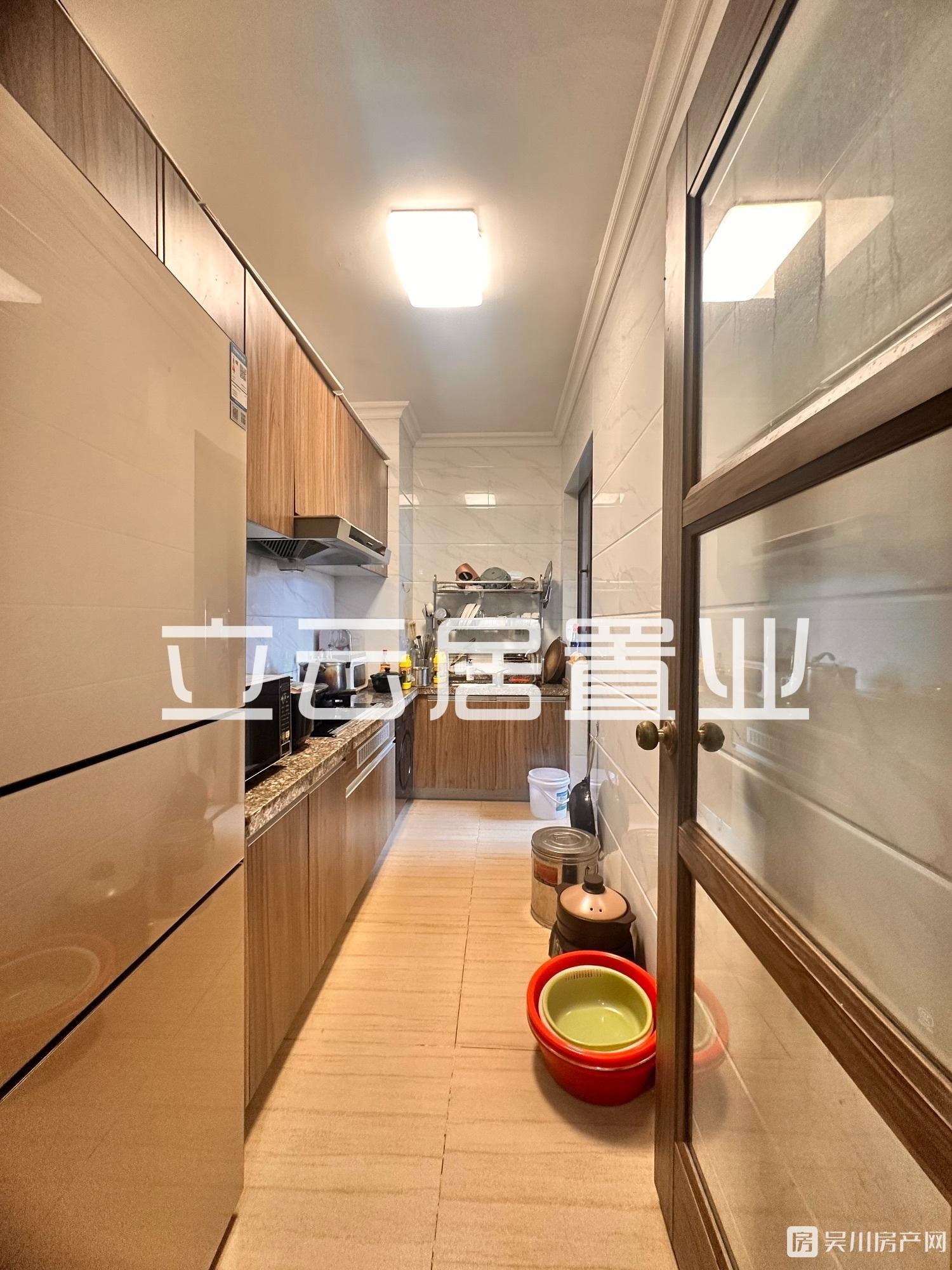 筍到燝碧桂園123平3房南向62萬還贈送小車位業(yè)主虧到哭無眼淚