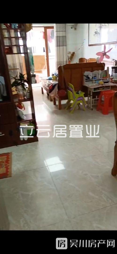 出租御景居一期3室2廳2衛(wèi)103平米1300元/月住宅