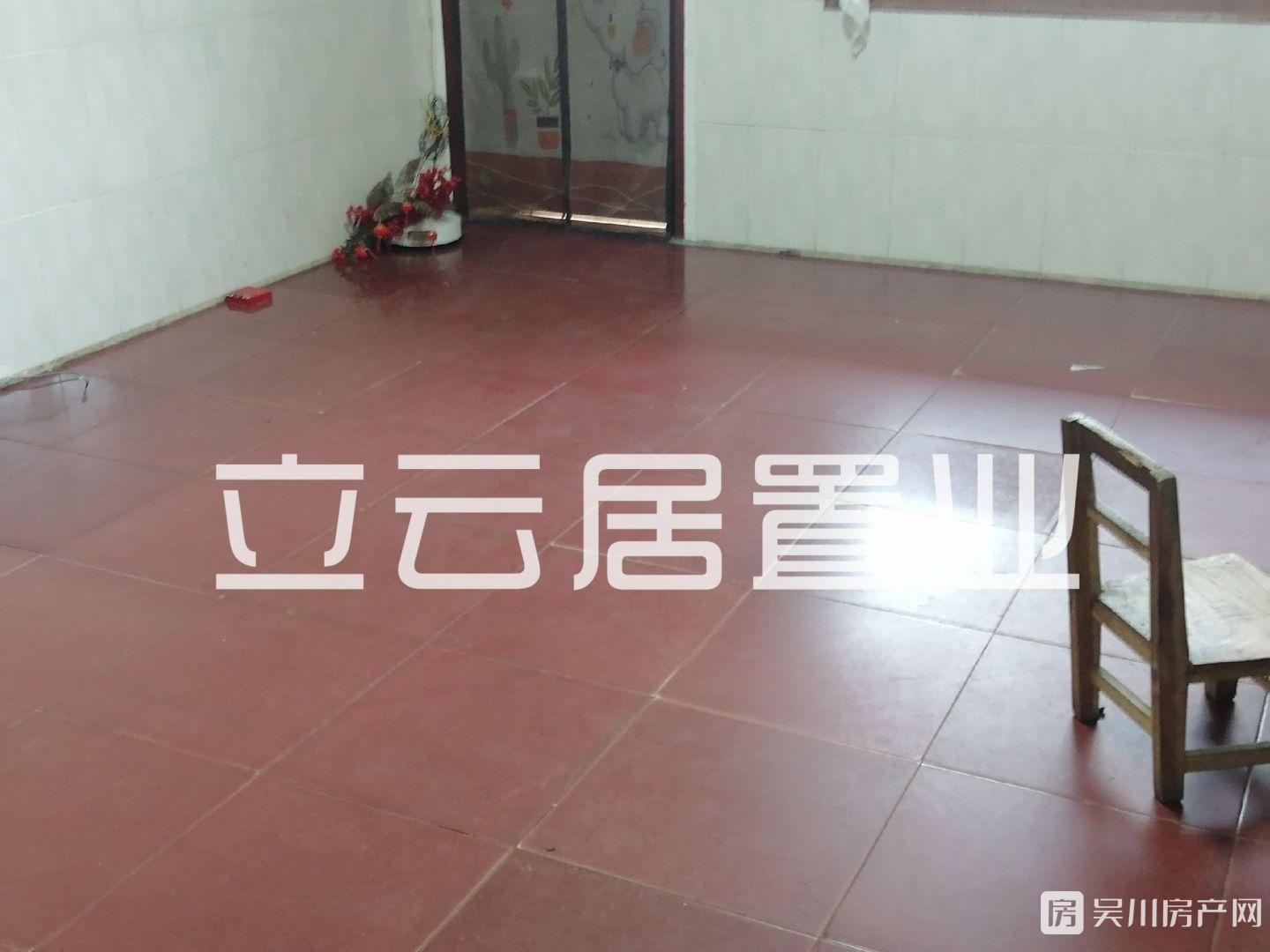 八達(dá)街3室2廳1衛(wèi)85平米27萬(wàn)入讀新華小學(xué)