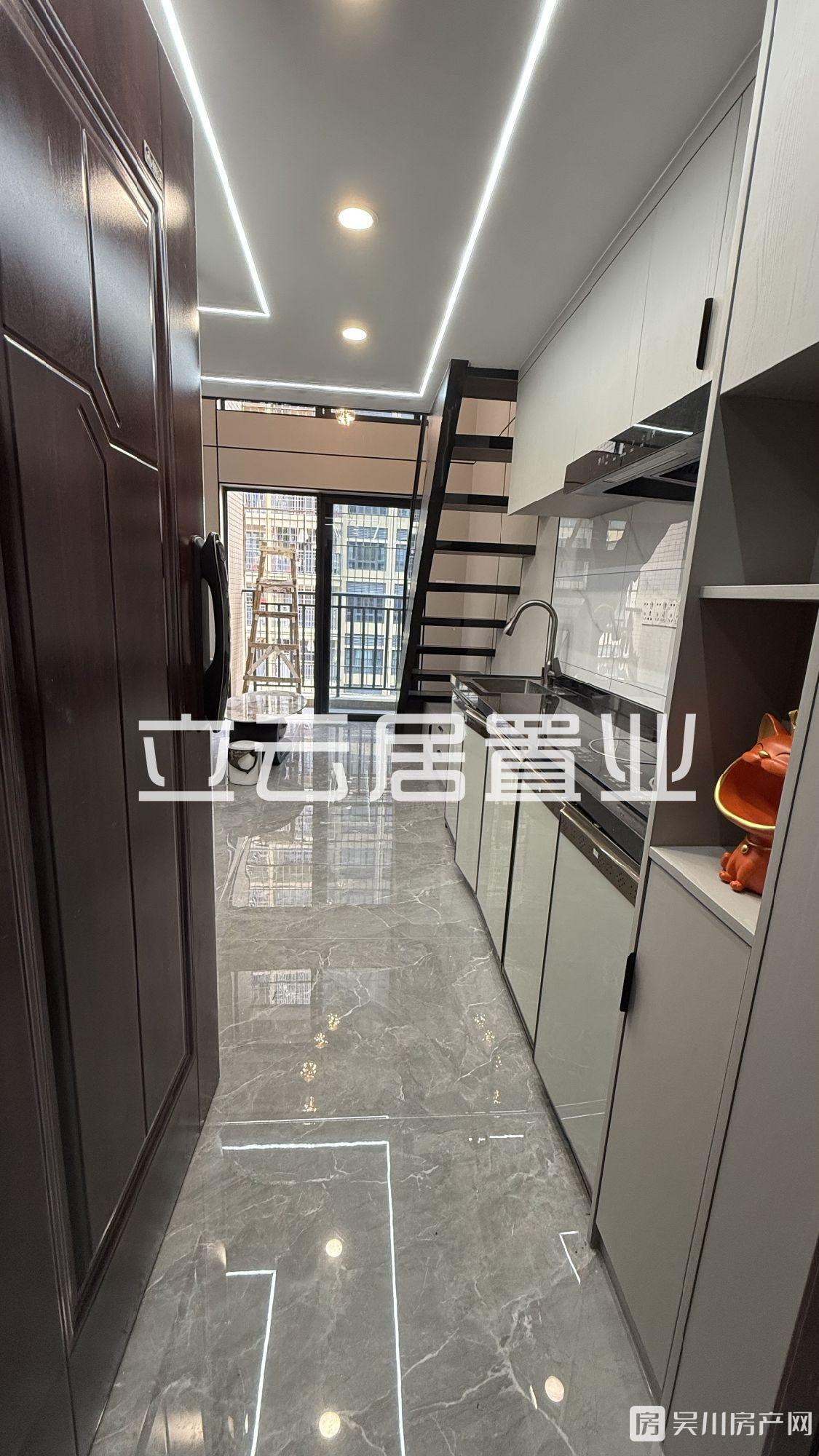 出租壹號公館1室1廳1衛(wèi)26平米1300元/月住宅