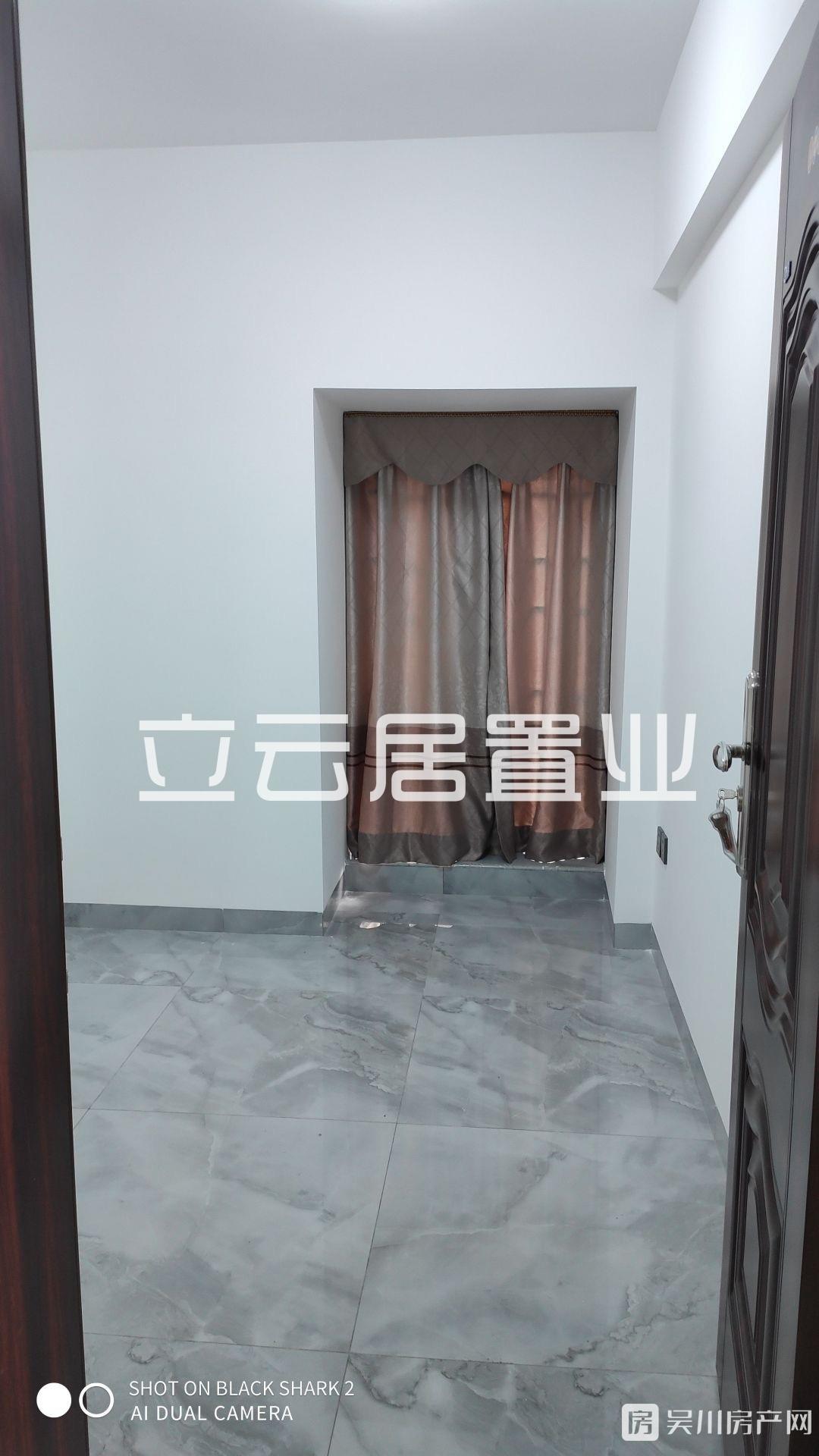 出租匯景藍灣3室2廳1衛(wèi)92平米1500元/月住宅