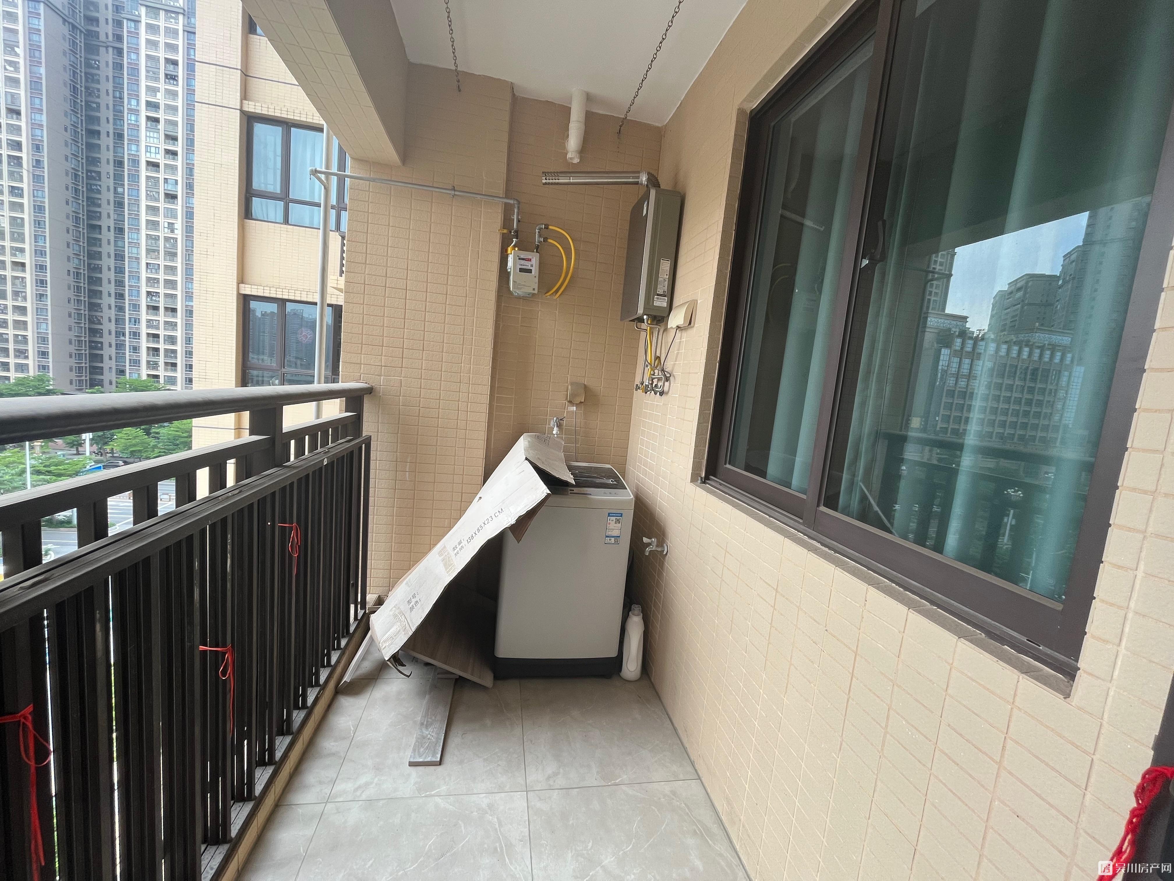 出租華和南國茗苑4室2廳2衛(wèi)109平米2200元/月住宅