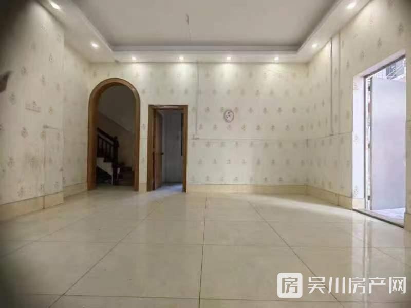 市教育局附近大坡公成棟出租，每層都可以再自行分租2000元/月住宅