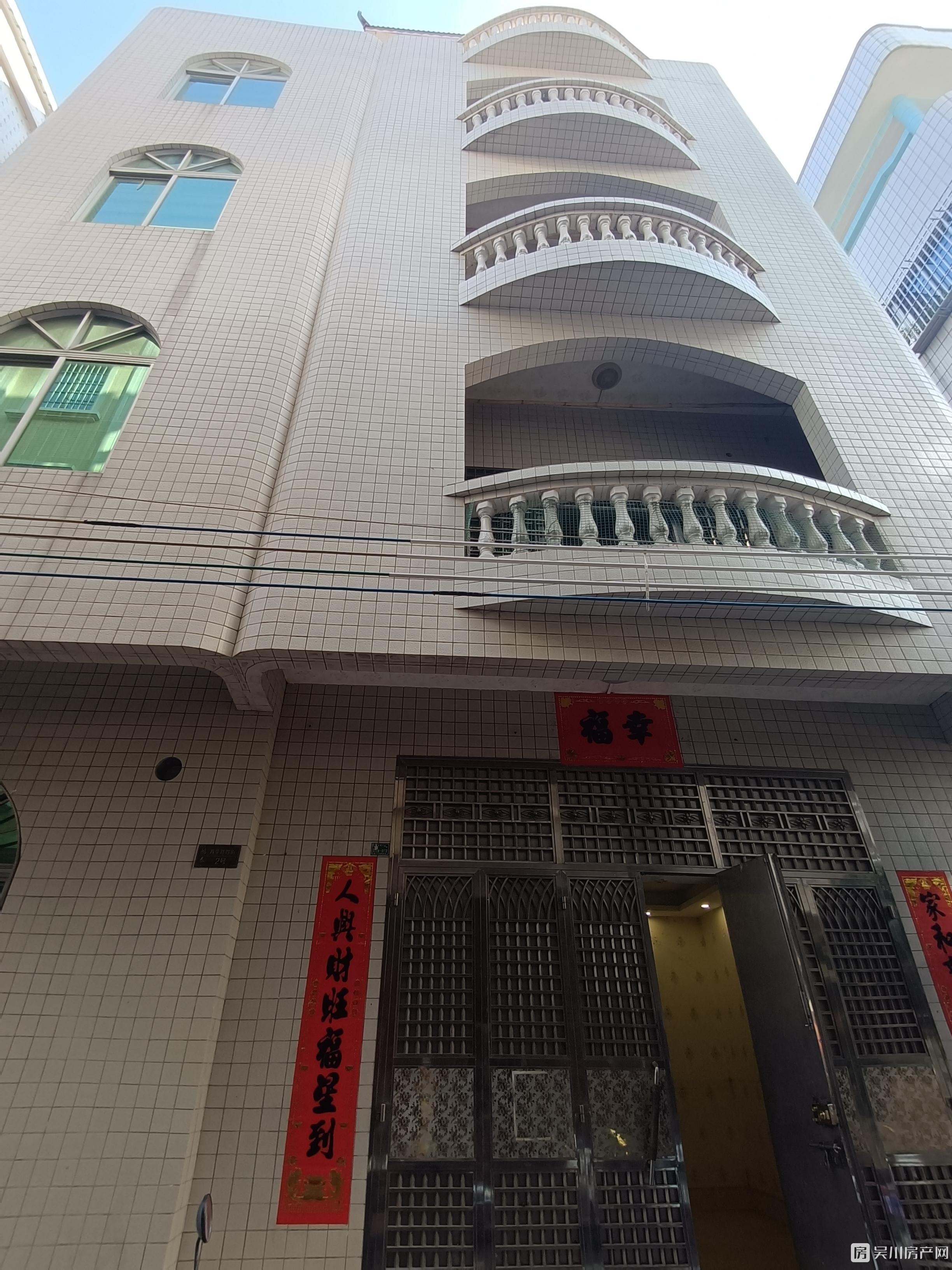 市教育局附近大坡公成棟出租，每層都可以再自行分租2000元/月住宅