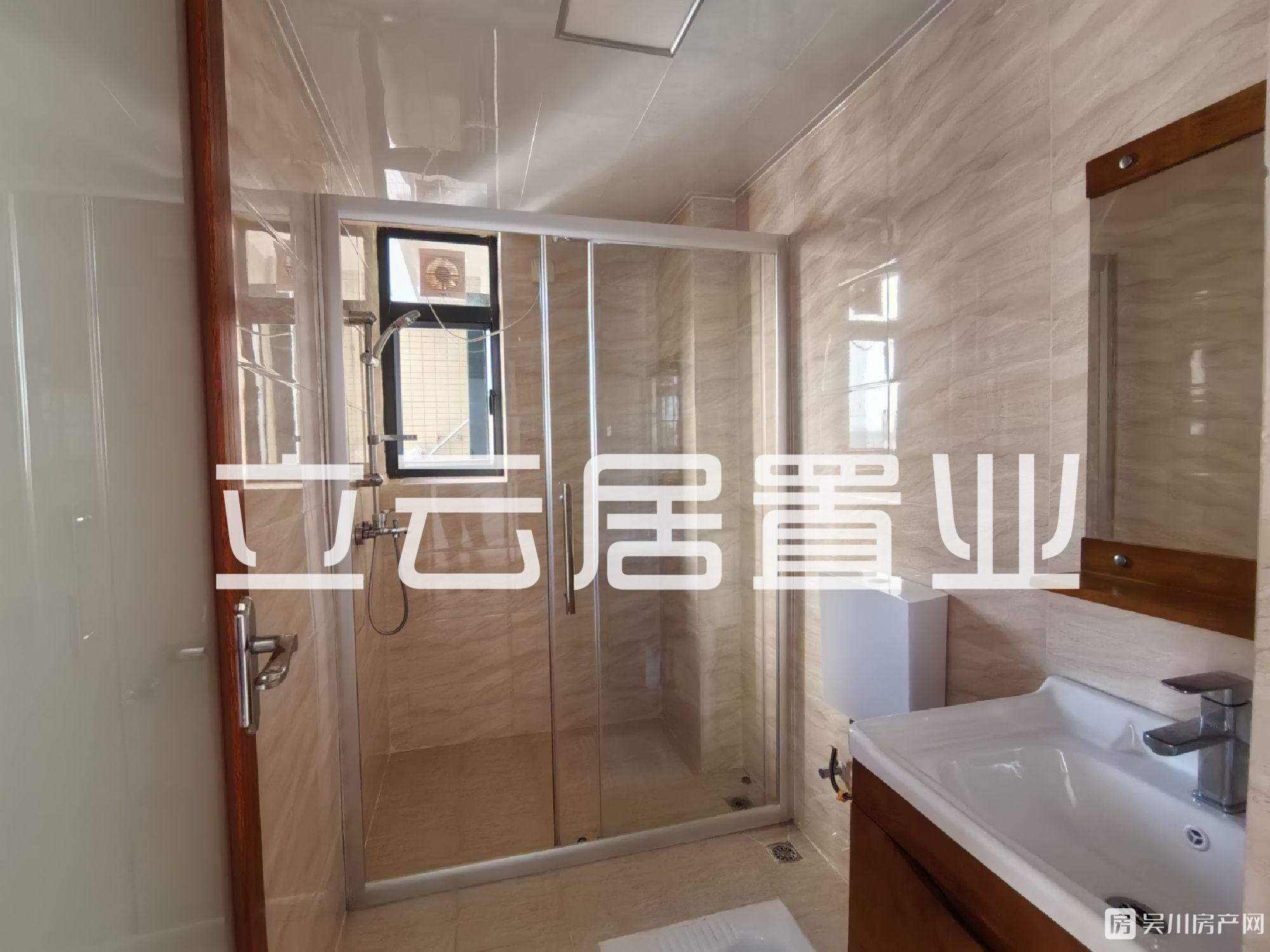 出售吳川第一城4室2廳2衛(wèi)129平米65.8萬住宅