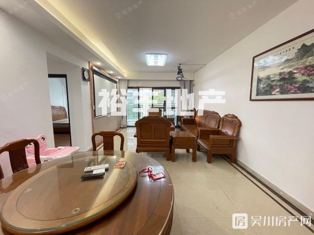 1600元不包物業(yè)出租金沙廣場 華府3室2廳2衛(wèi)122平米160元/月住宅