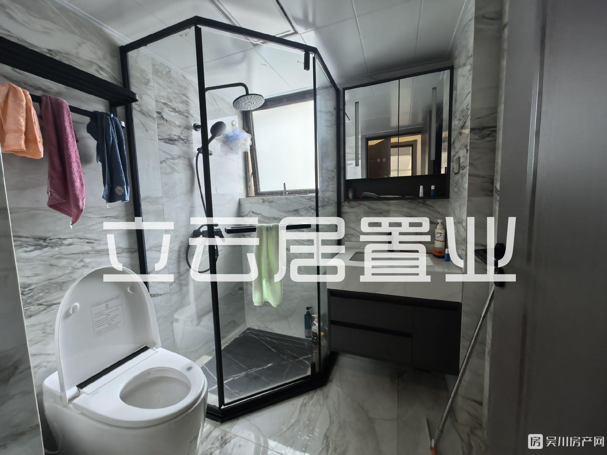 出售悅景灣3室2廳2衛(wèi)99平米75萬住宅