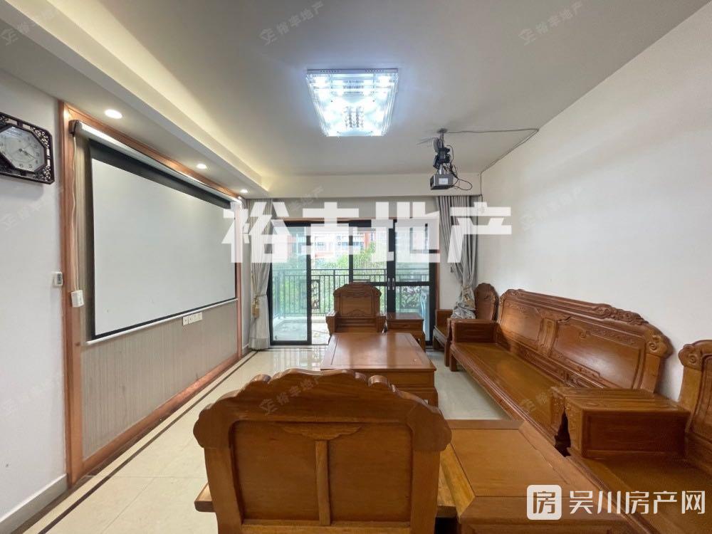 1600元不包物業(yè)出租金沙廣場(chǎng) 華府3室2廳2衛(wèi)122平米1600元/月住宅
