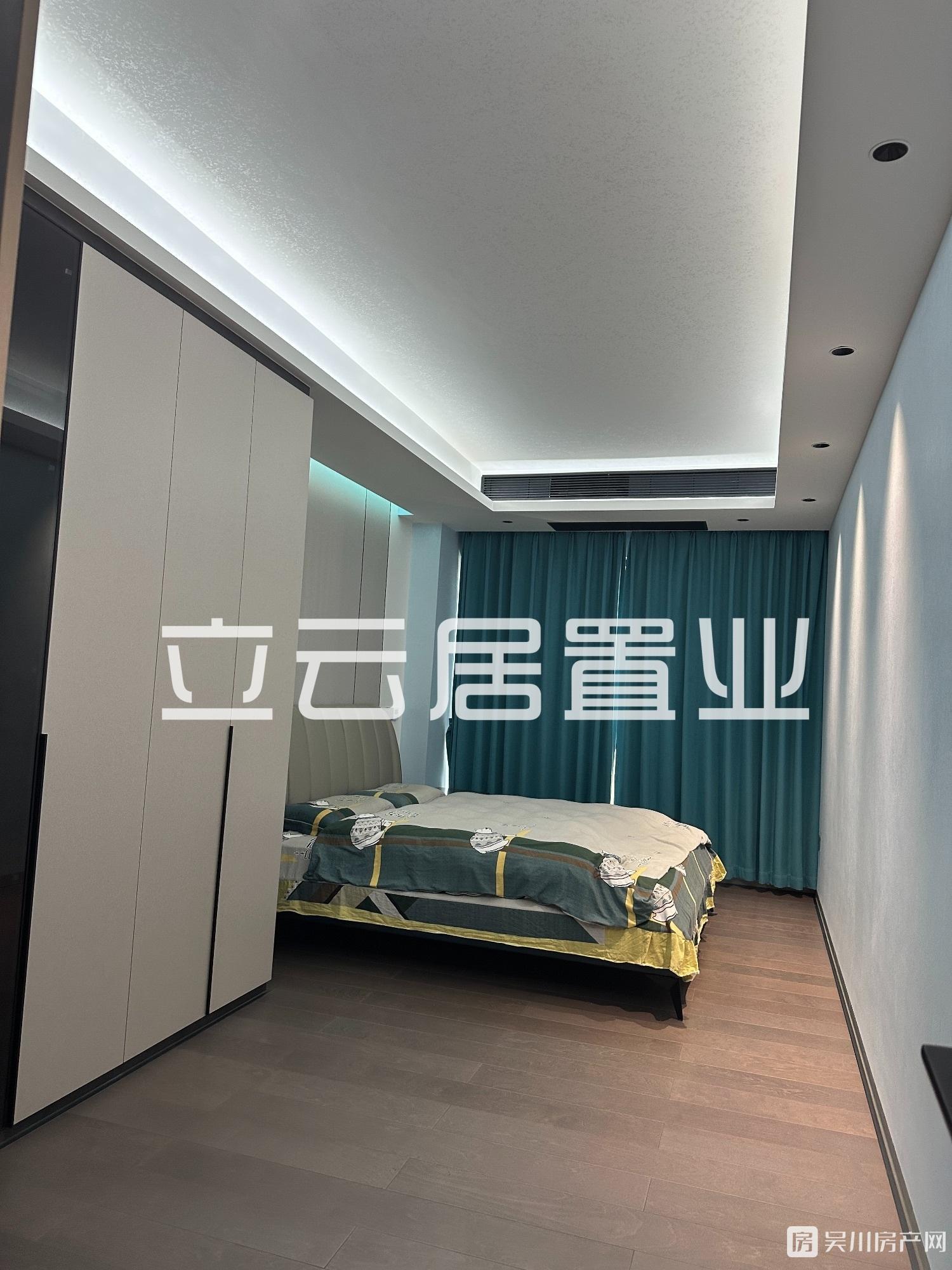 出售華和南國(guó)茗苑5室2廳2衛(wèi)127平米全屋豪裝定制轉(zhuǎn)售僅需118萬(wàn)