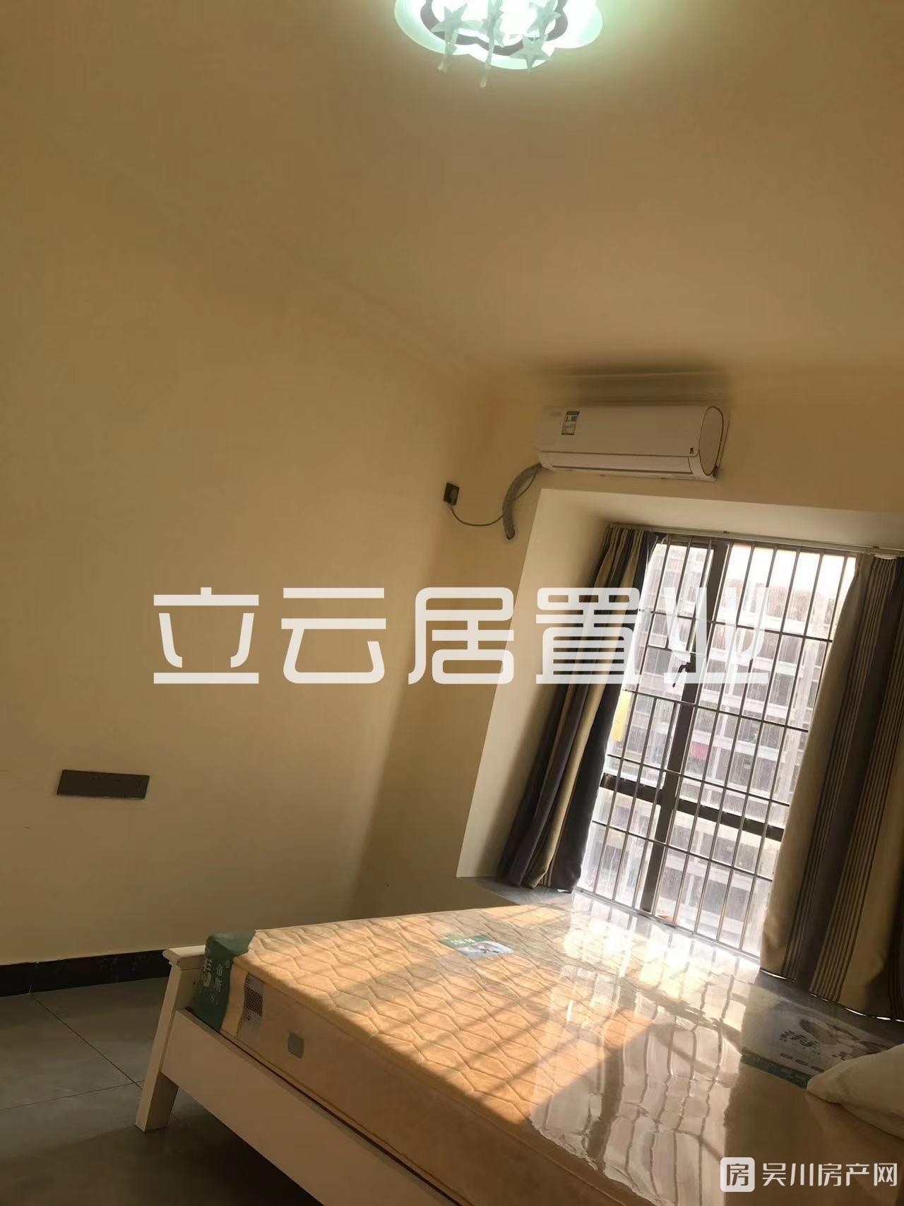 出租碧海園3室2廳1衛(wèi)91平米1300元/月住宅