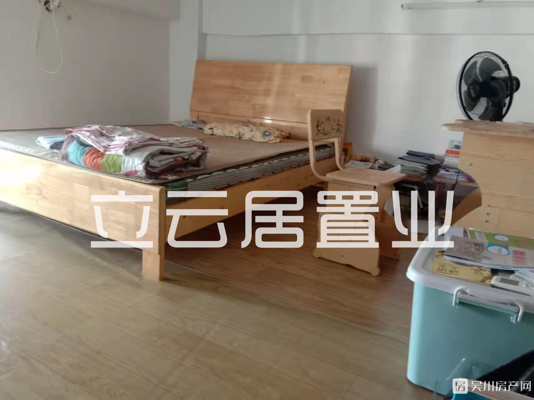 出售新世界廣場1室1廳1衛(wèi)40平米12.8萬住宅