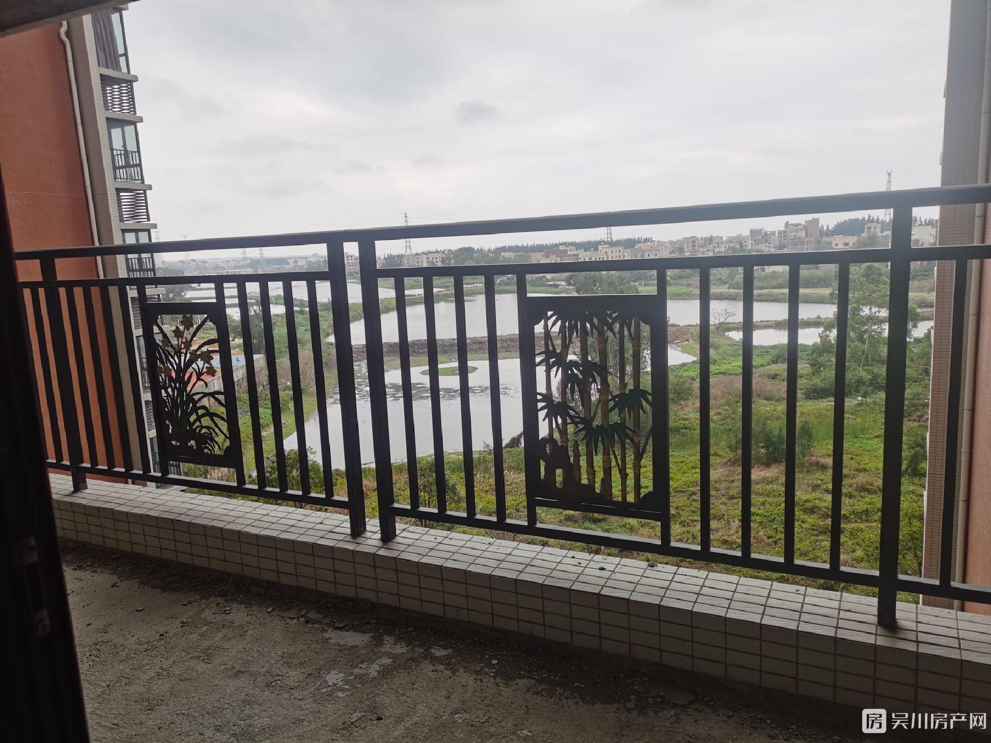出售金沙廣場 華府5室2廳2衛(wèi)150平米113萬住宅