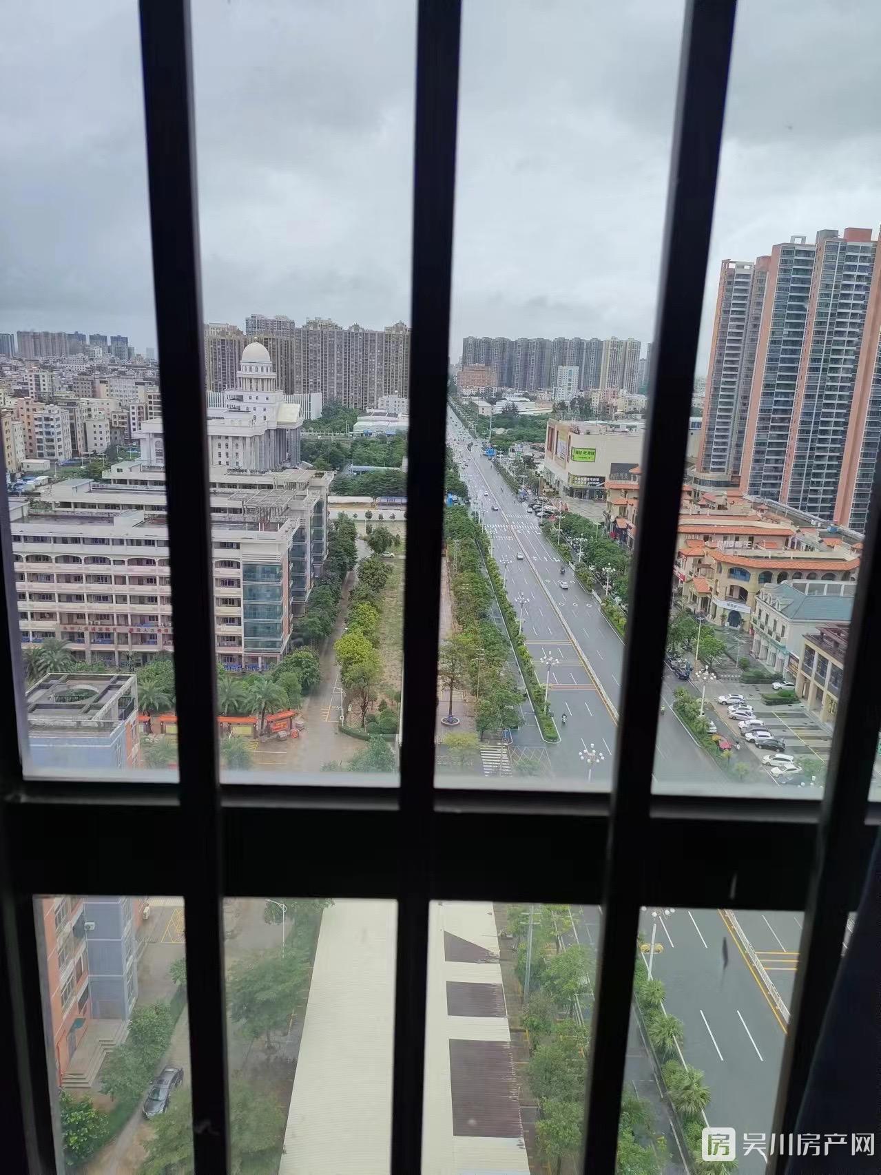 出租海景苑5室2廳2衛(wèi)145平米2100元/月住宅
